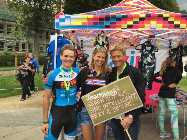 Spendenaktion mit Triathleten aus der Region