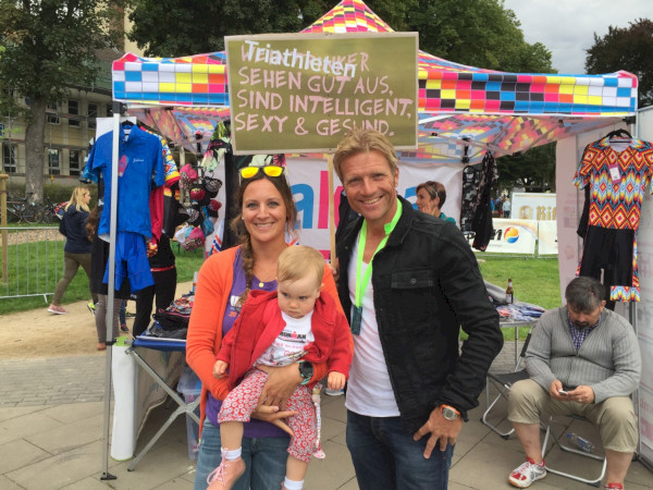 Spendenaktion mit Triathleten aus der Region