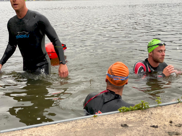 Freiwasserschwimmen in der Mosel bei Koblenz